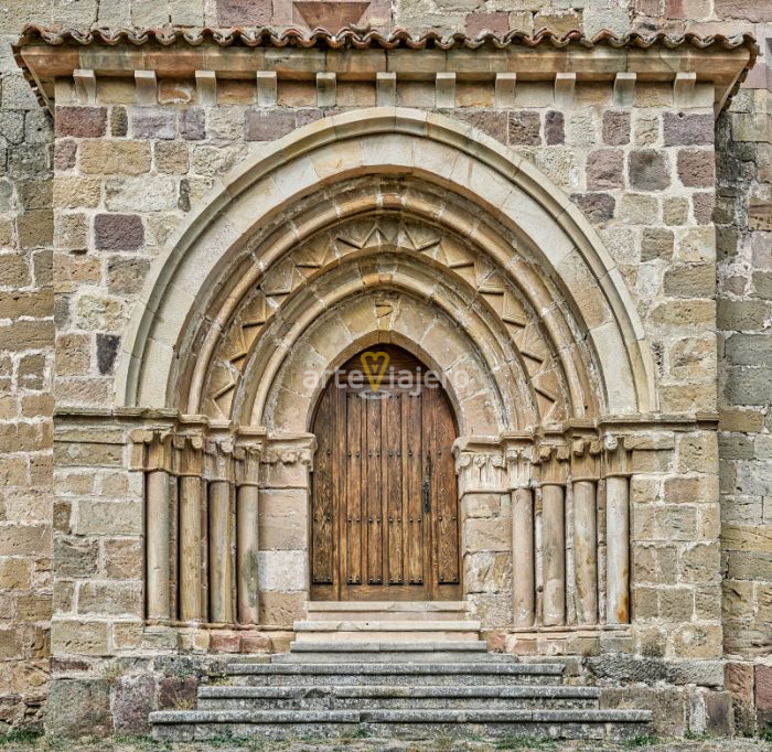 portadas románicas de cantabria